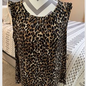 LOFT Animal Print Button-Back Flutter Sleeve Shell Size L Large Leopard